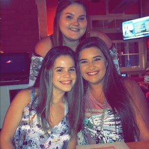 Meet your Posher, Lacy